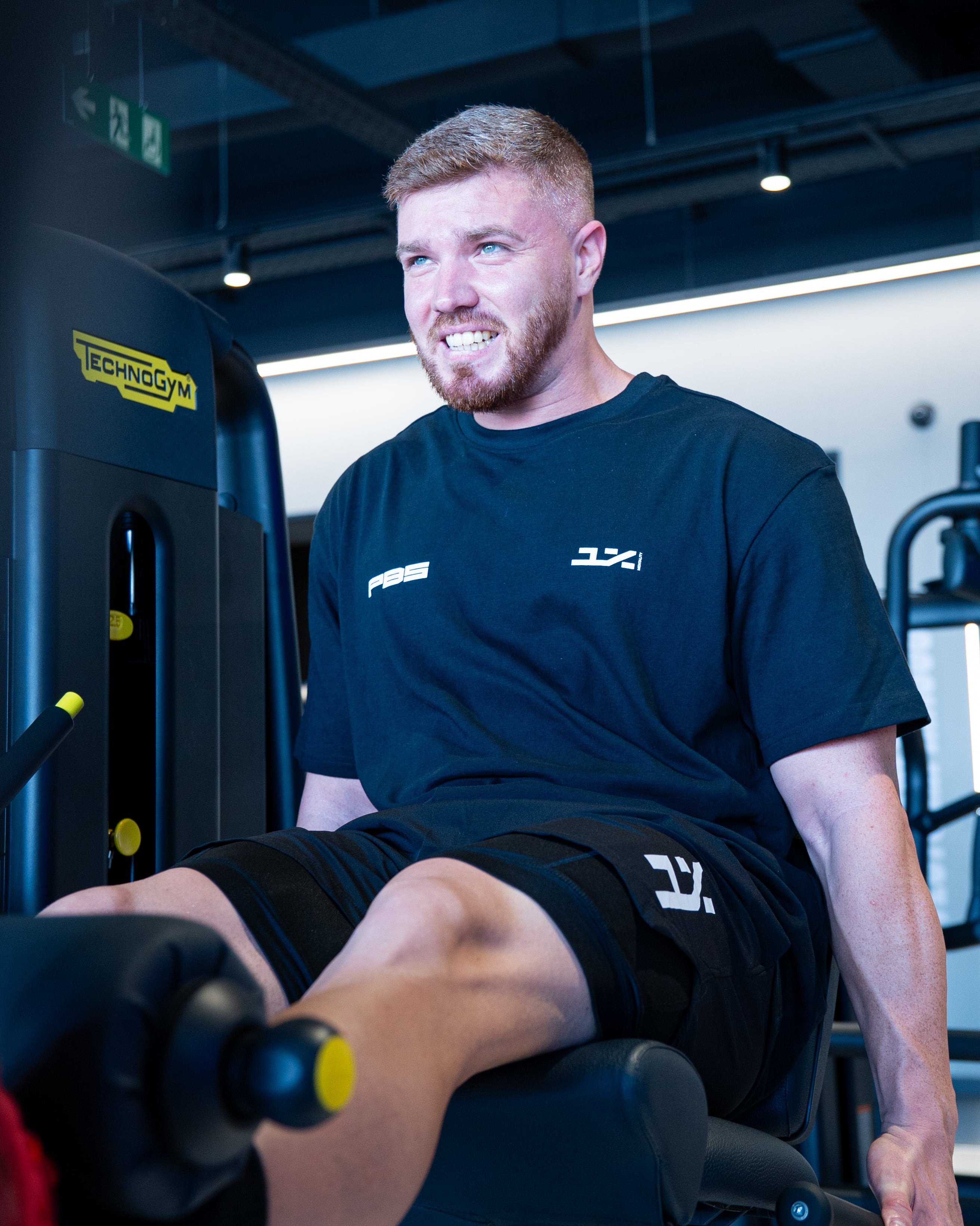 ONE PRCNT MENTALITY TECH SHORT - NEGRO