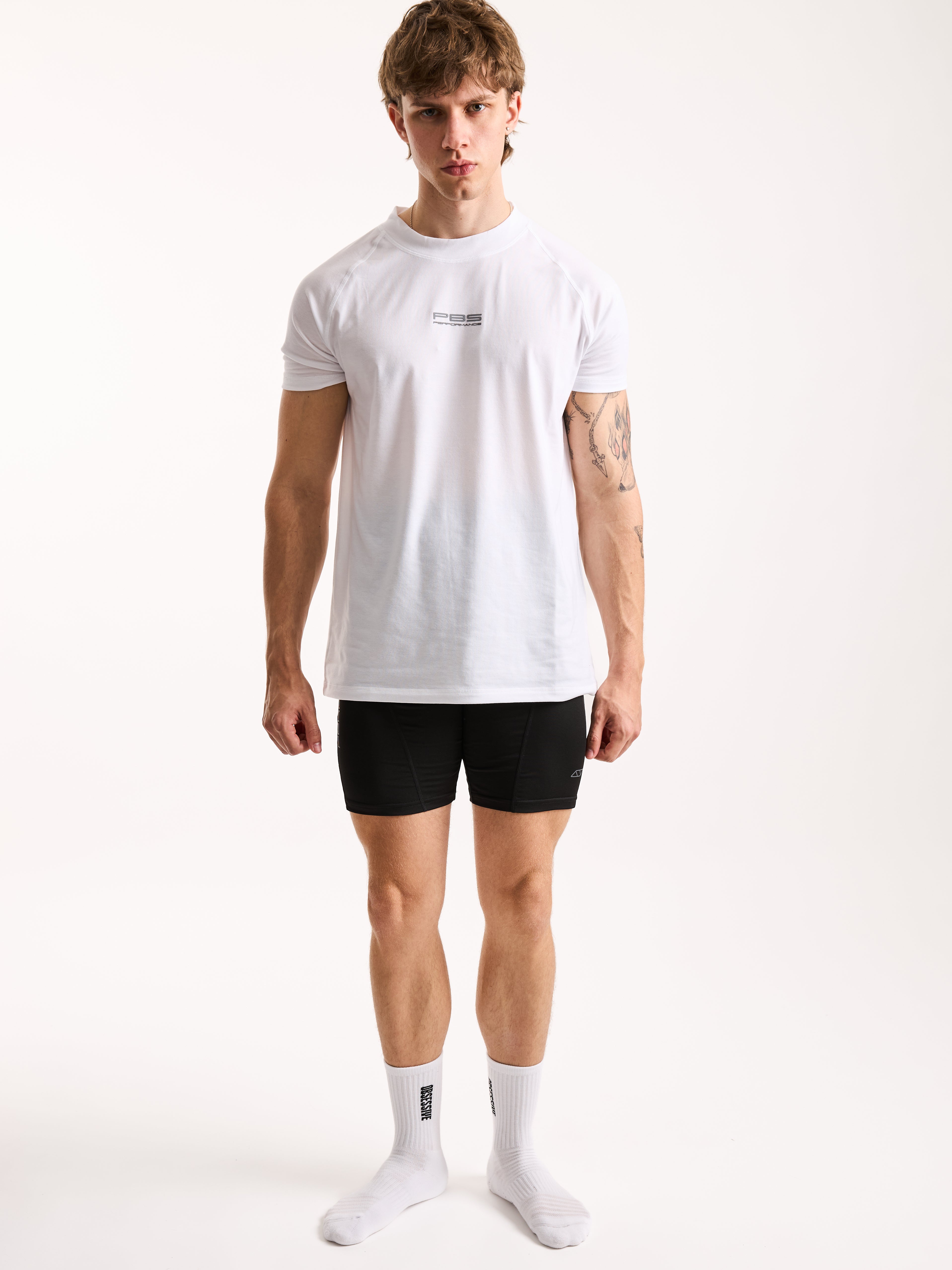 MALLAS CORTAS PERFORMANCE PBS - NEGRO