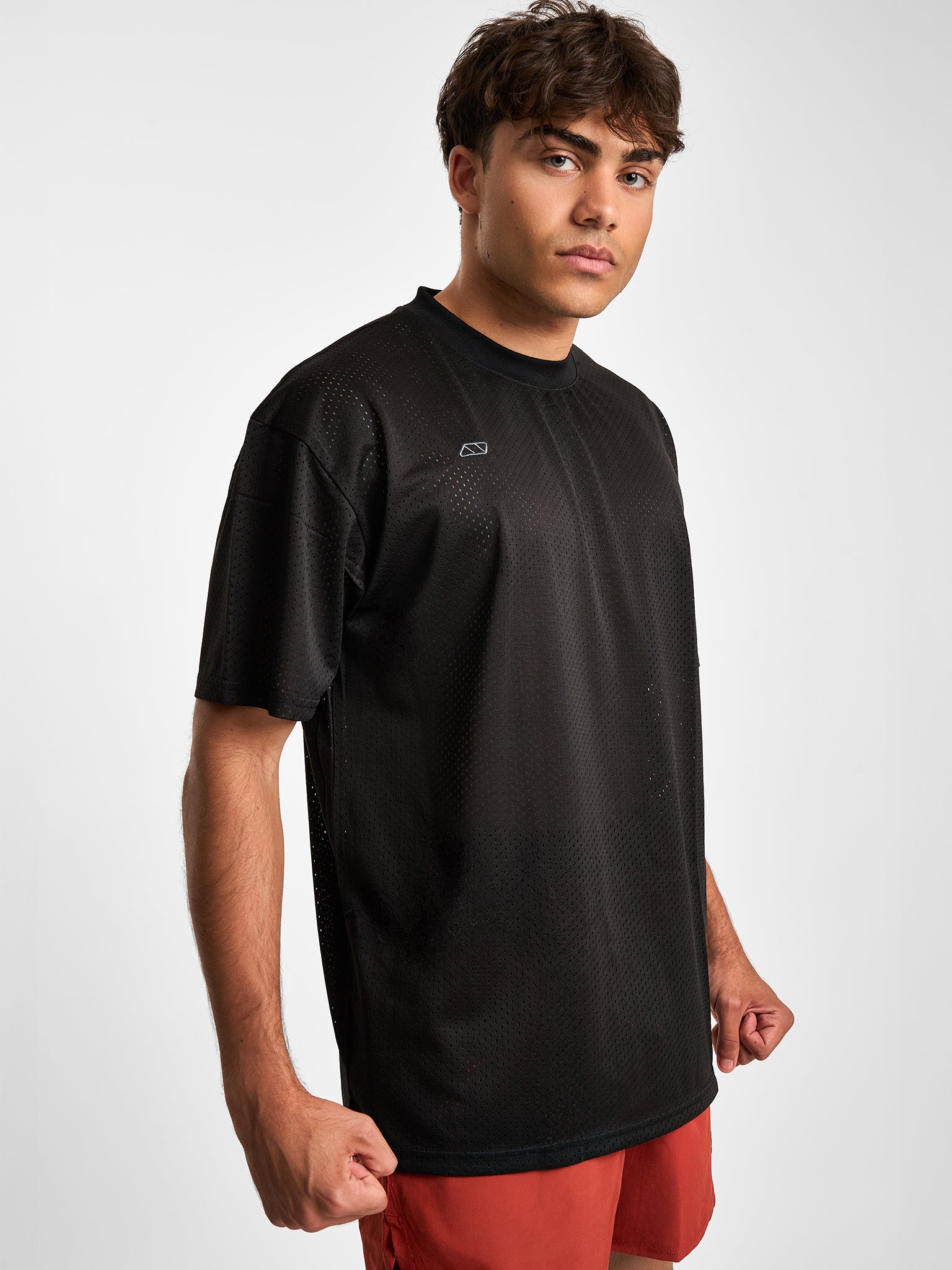MINIMAL LOGO T-SHIRT - NEGRO