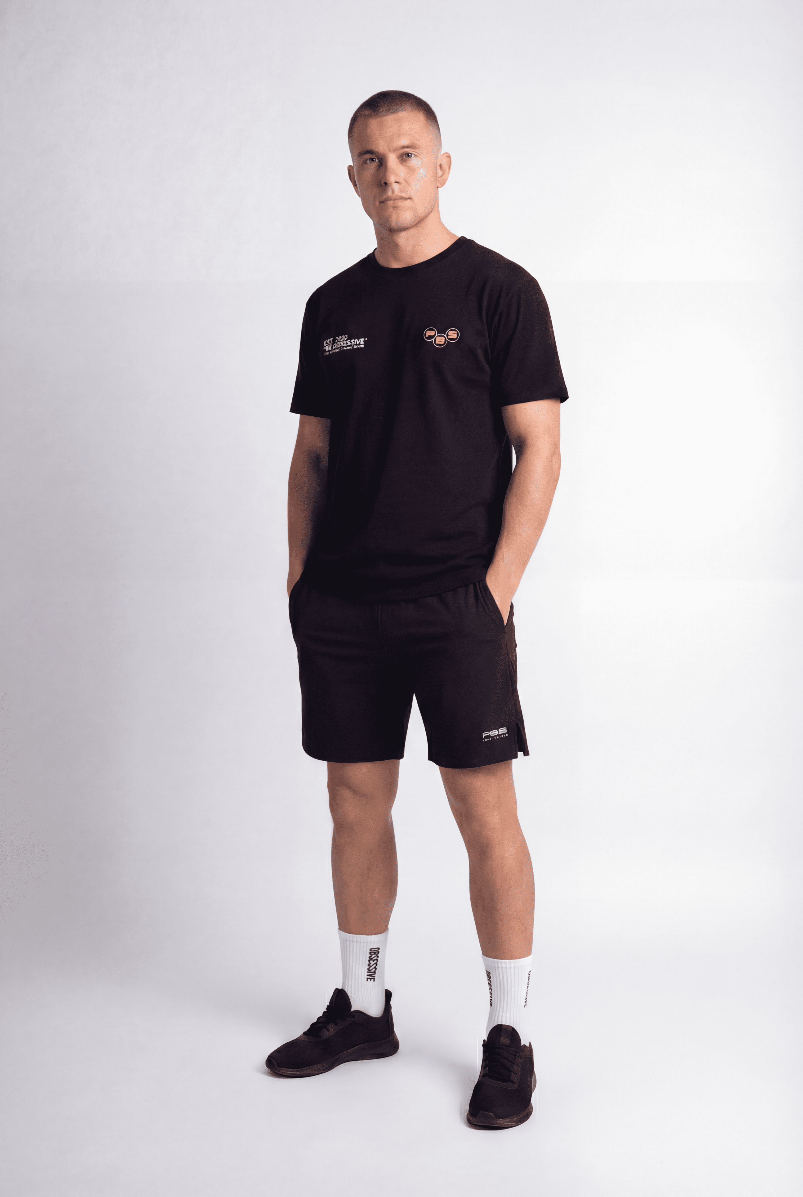 DISCIPLINE CREATES MONSTERS OVERSIZED T-SHIRT - NEGRO