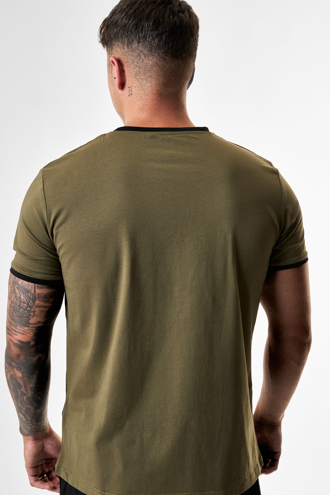 CAMISETA BÁSICA PBS - VERDE