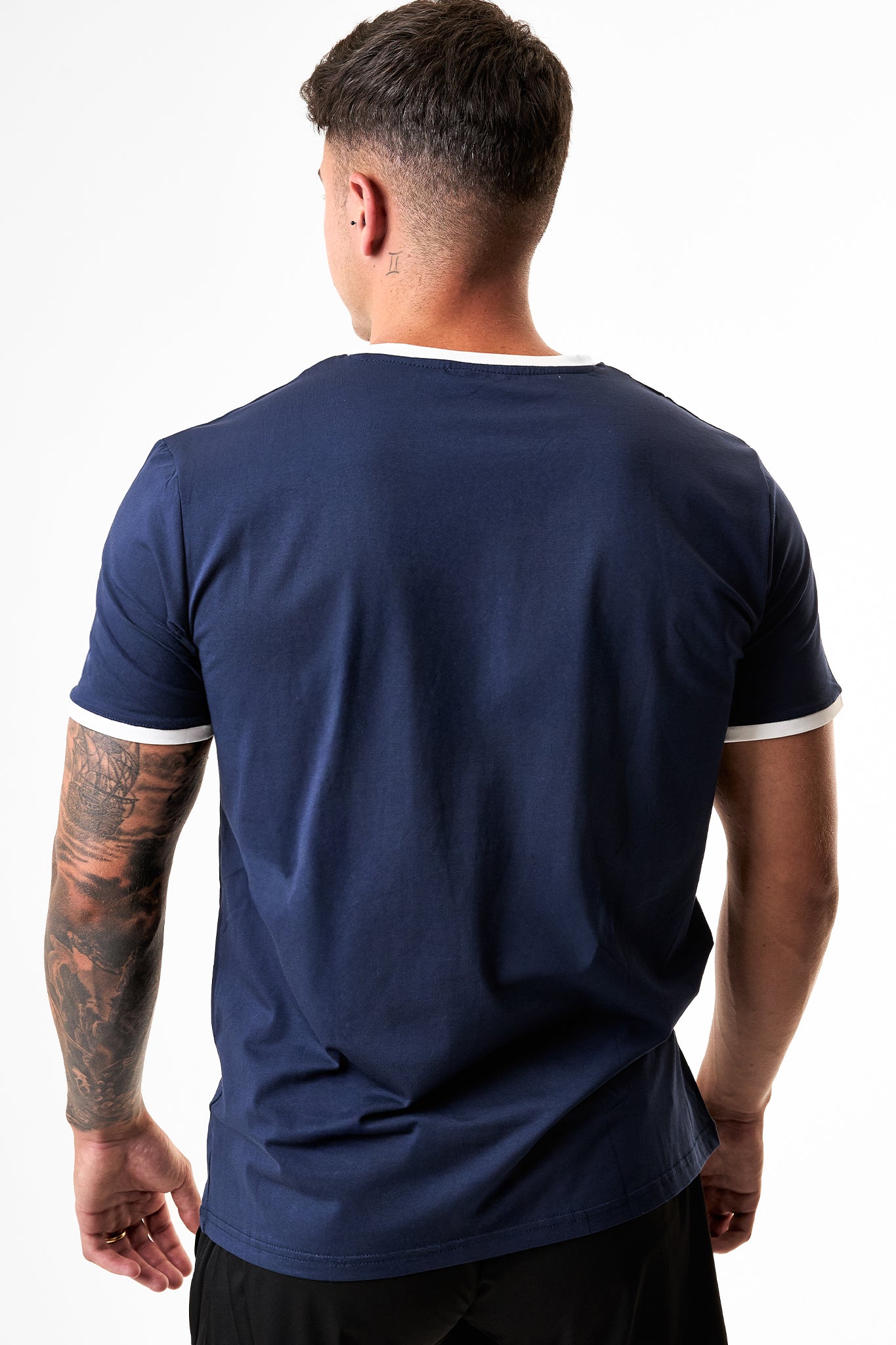 CAMISETA BÁSICA PBS - AZUL MARINO