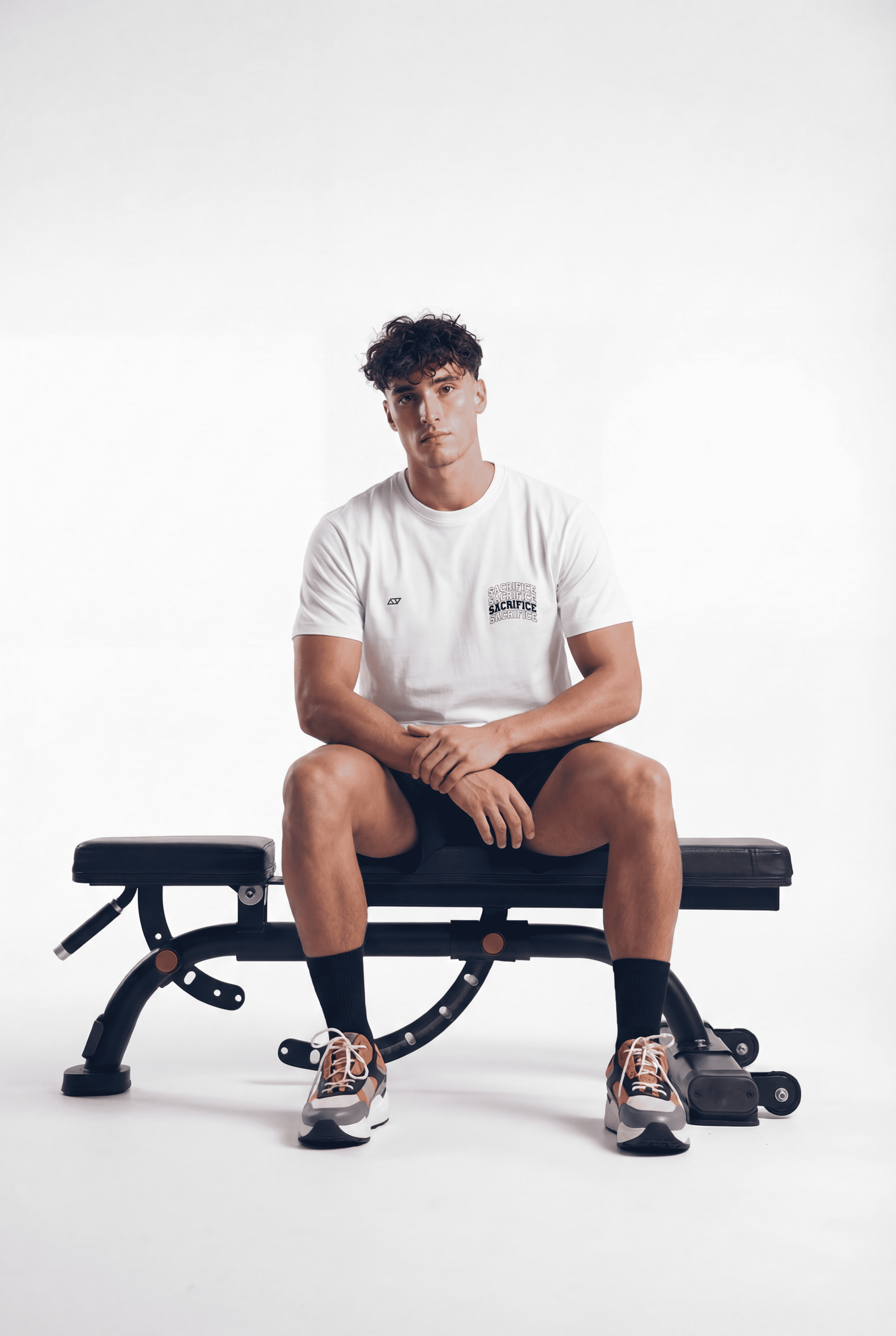 SACRIFICE LOGO TEE - BLANCO