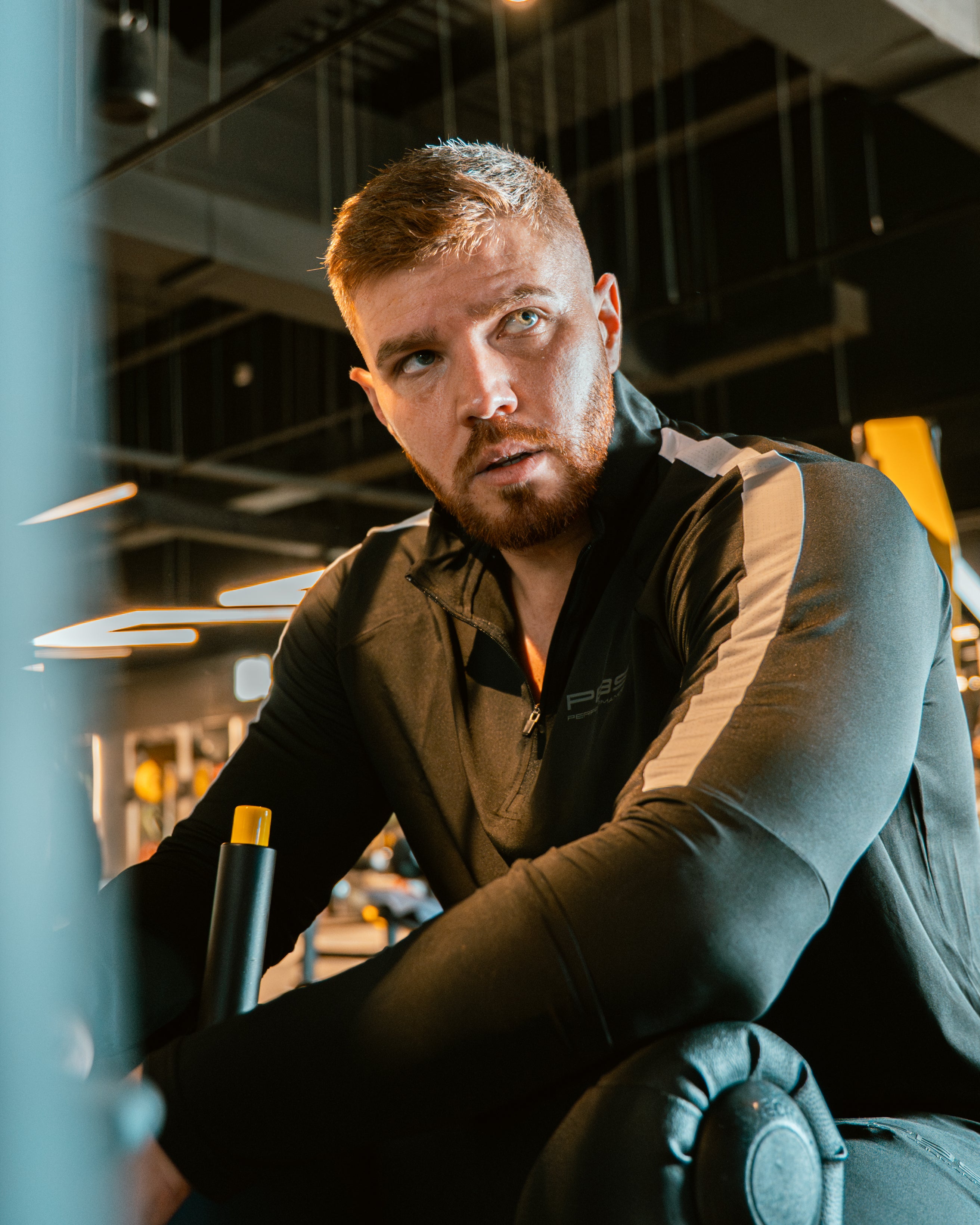 PERFORMANCE LONG TECH T-SHIRT - NEGRO/GRIS