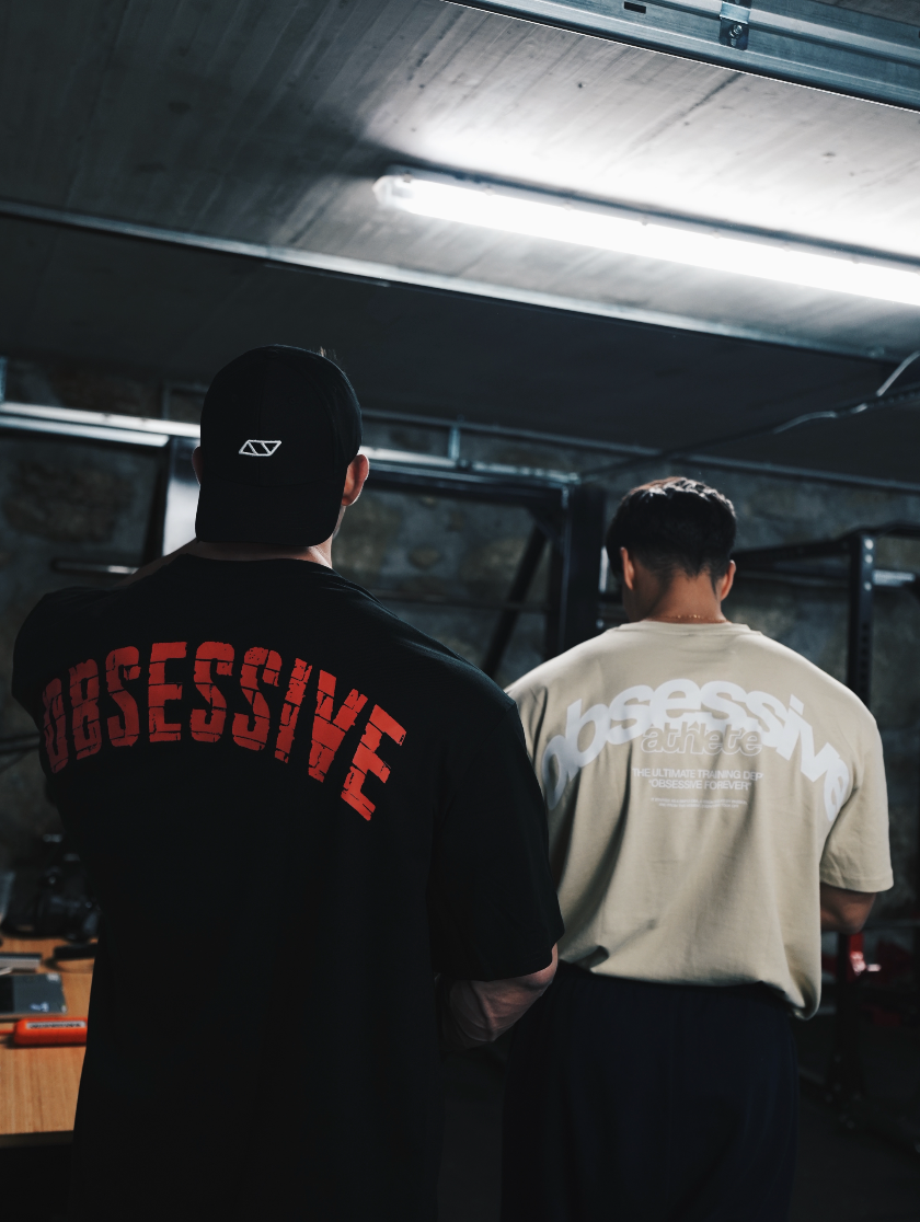 OBSESSIVE 2.0 OVERSIZED T-SHIRT - NEGRO Y ROJO