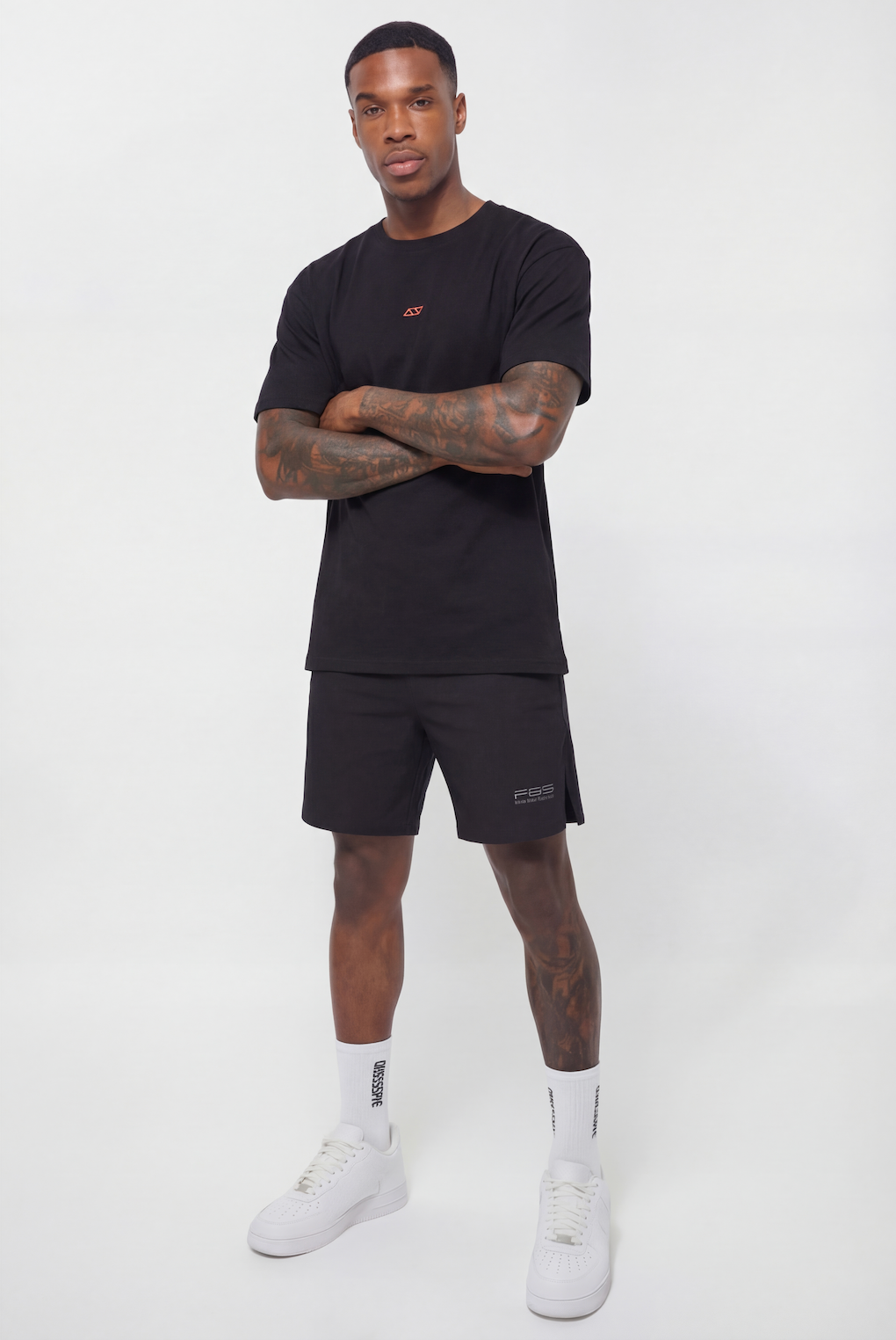 OBSESSIVE 2.0 OVERSIZED T-SHIRT - NEGRO Y ROJO