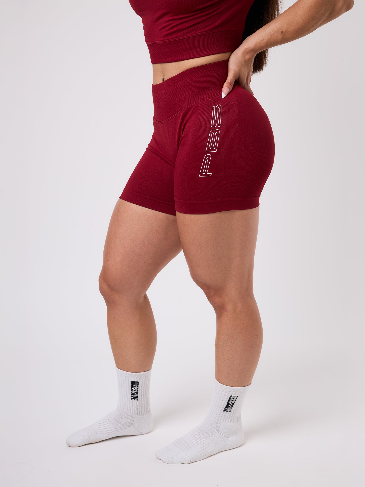 SHORT UNBROKEN - ROJO