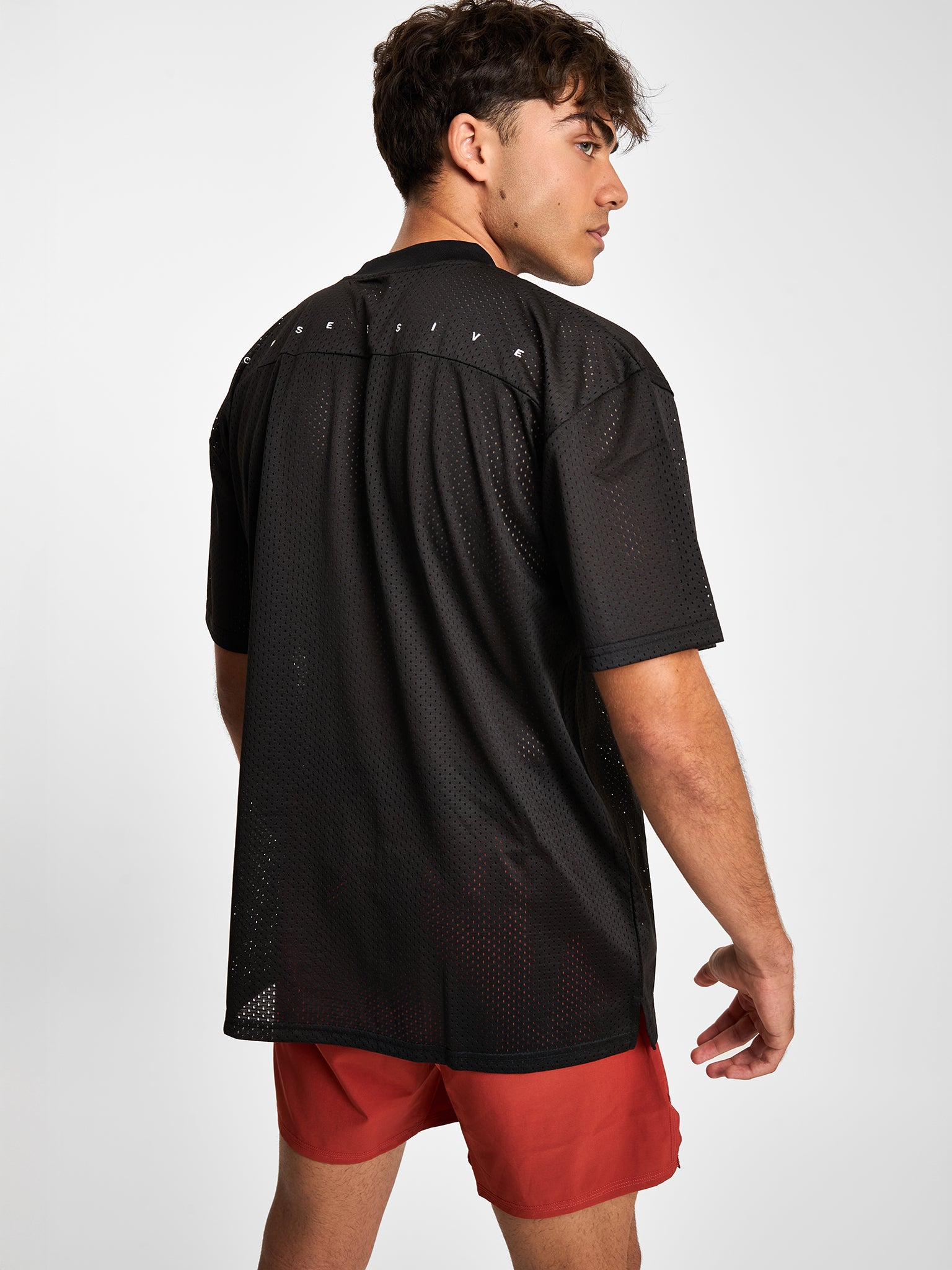 MINIMAL LOGO T-SHIRT - NEGRO