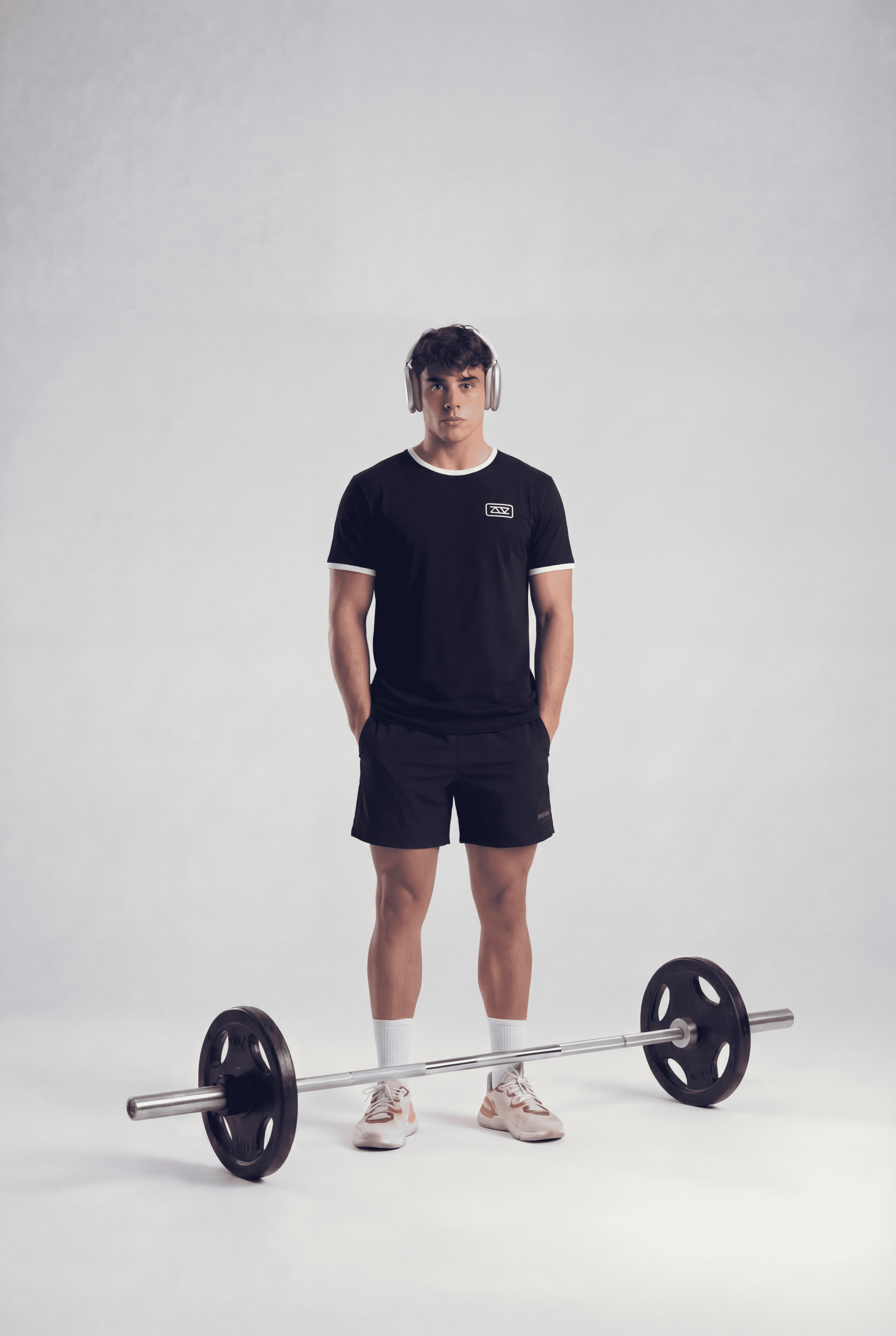 CAMISETA BÁSICA PBS - NEGRO