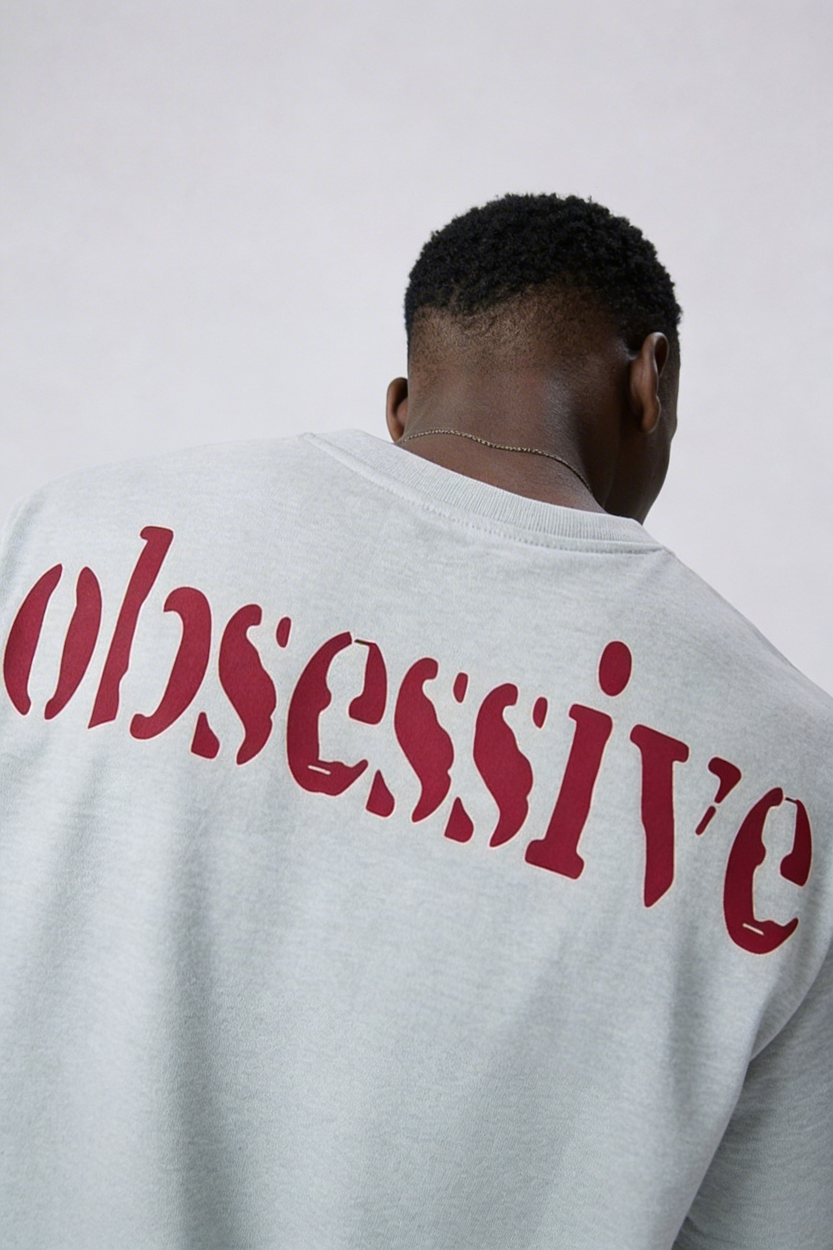 CAMISETA OBSESSIVE OVERSIZE - GRIS