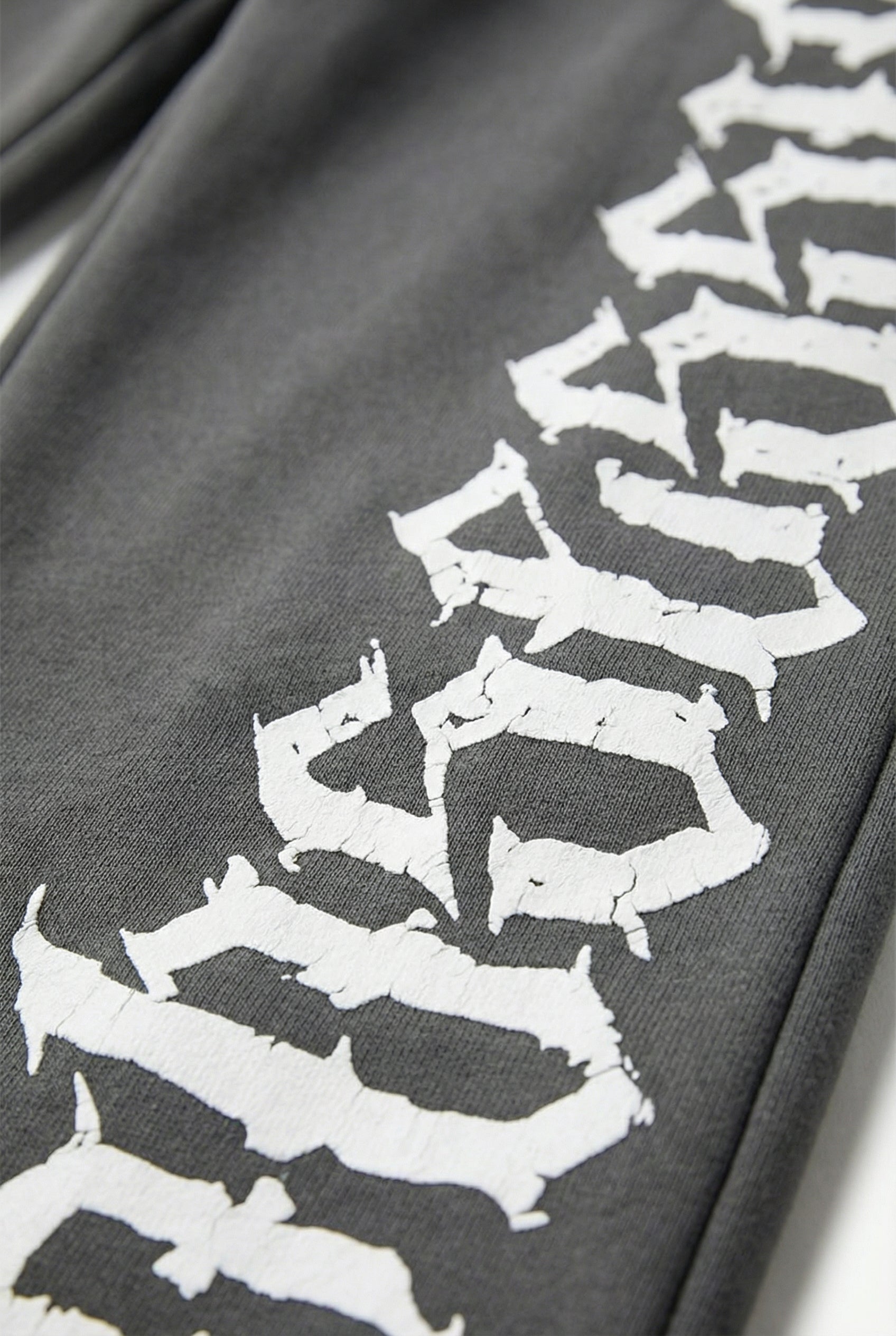 OBSESSION GOTHIC JOGGER - GRIS OSCURO