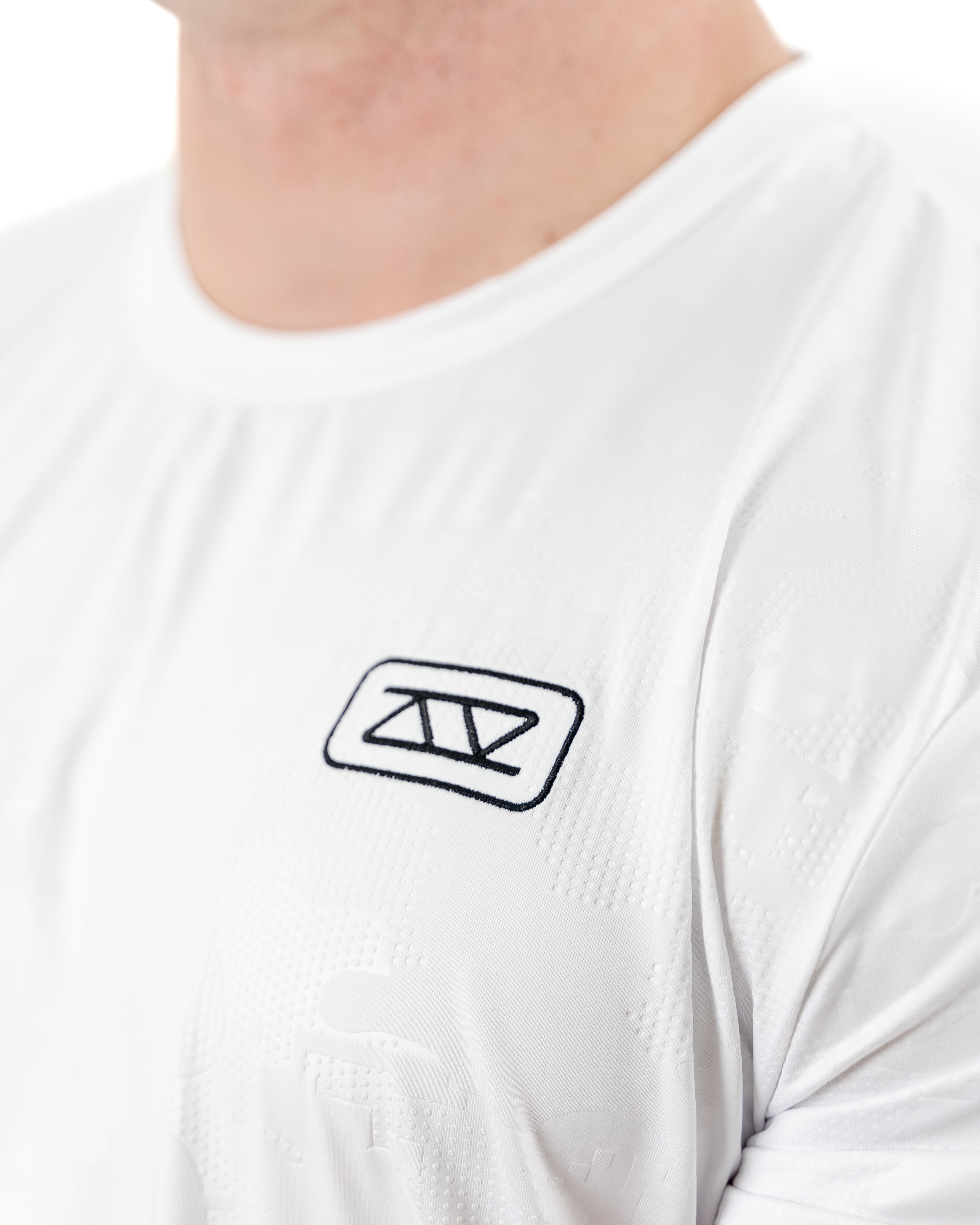 CAMISETA CAMUFLAJE - BLANCO