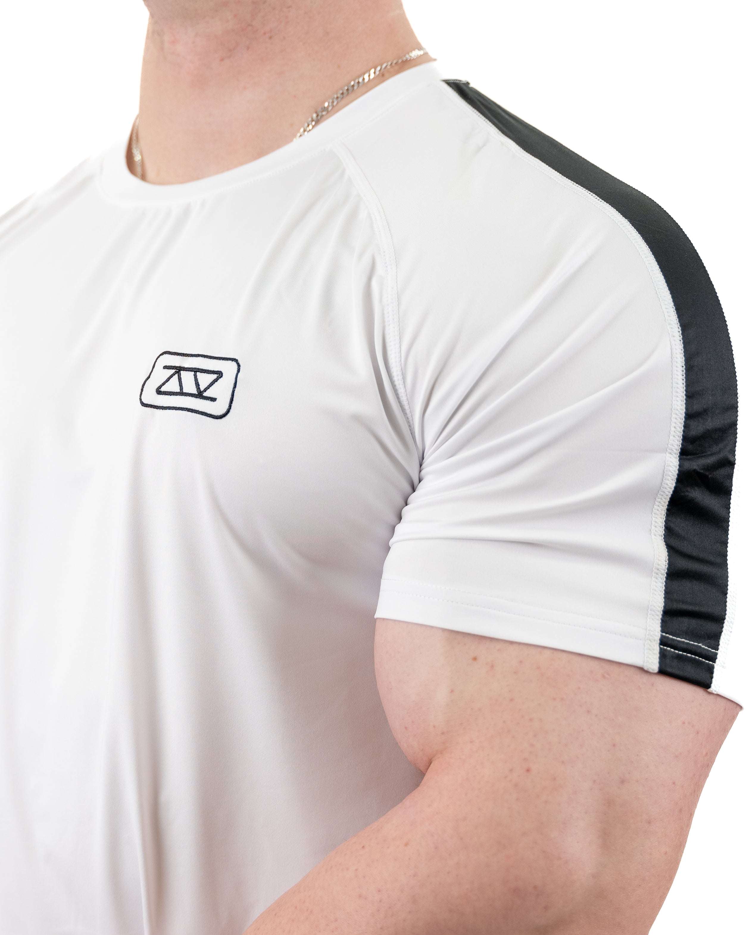 CAMISETA TECH ENTRENAMIENTO - BLANCO